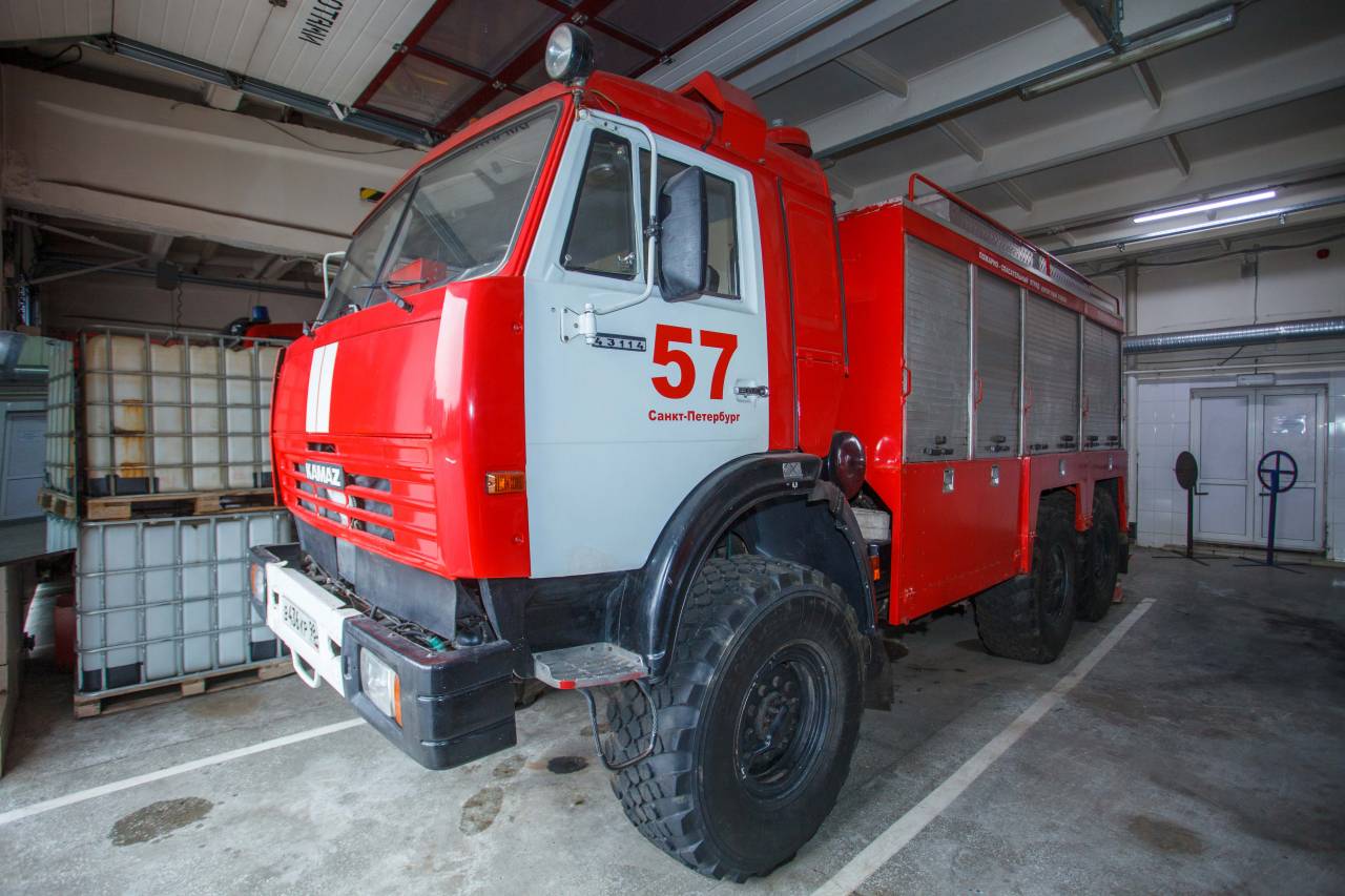 Аварийно-спасательный пожарный автомобиль АСА-20 (КАМАЗ-43114), гос.знак –  В 436 КР98, 2005 года выпуска